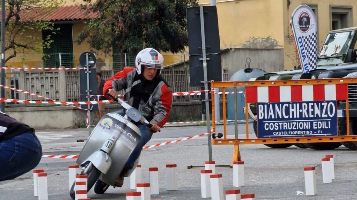 Vespa, what a passion. Regional Gymkhana Championship in Castelfiorentino
