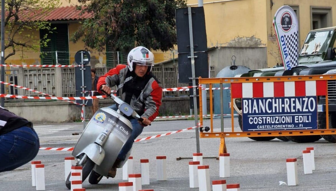 Vespa, what a passion. Regional Gymkhana Championship in Castelfiorentino